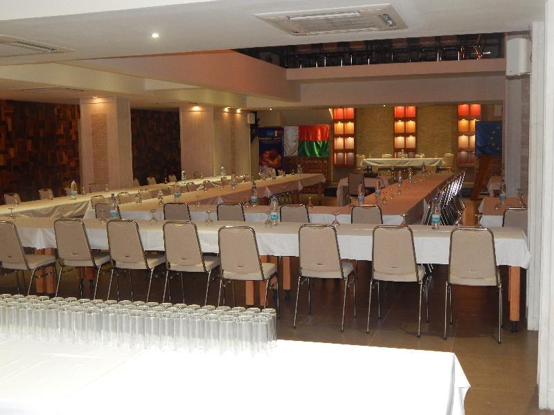 Calypso Hotel Toamasina Bagian luar foto