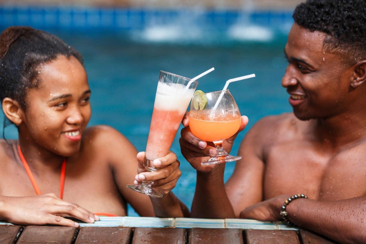 Calypso Hotel Toamasina Bagian luar foto